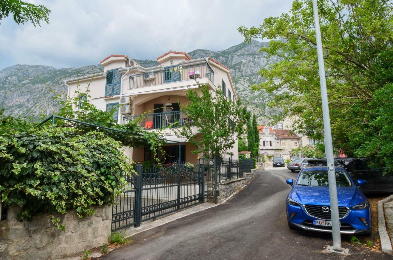 Apartment Radulovic Kotor Luaran gambar